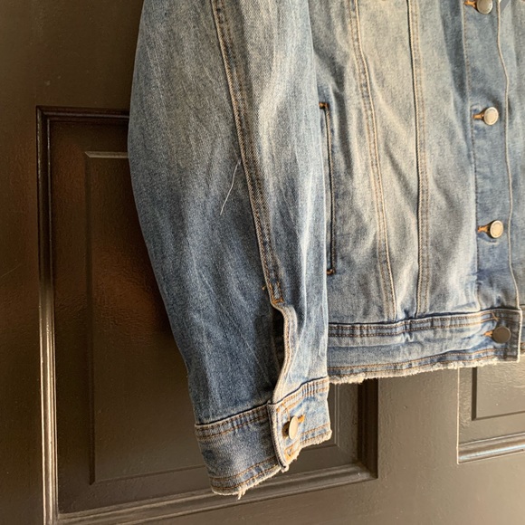 Women's Denim Jacket | Universal Thread | Large -NWT - Picture 6 of 6